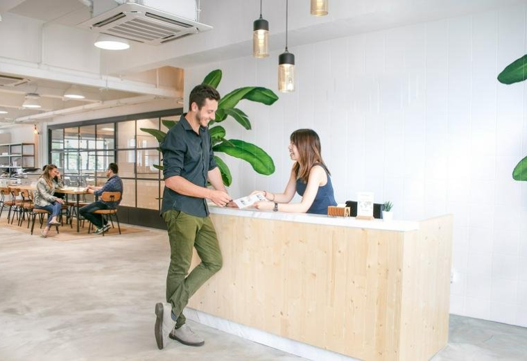 Cheung Hing Industrial Building, 12P Smithfield Road, Level 7, Hong Kong