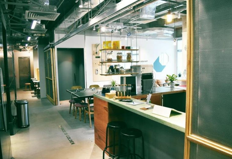 Hang Seng Tsuen Wan Building, 289 Sha Tsui Road, 21/F, Tsuen Wan, Hong Kong