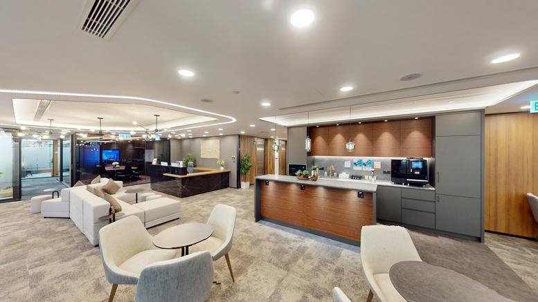 Spacious reception and lounge at China Building, 29 Queen’s Road Central, Level 18 & 19.